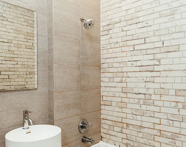 337 Melrose Street - Photo Thumbnail 2
