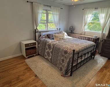 4 Oak Ridge Drive - Photo Thumbnail 17