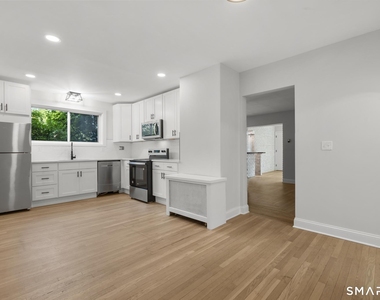 1070 Whitney Avenue - Photo Thumbnail 4