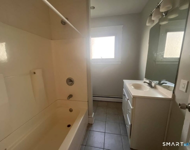 96 Burritt Street - Photo Thumbnail 9