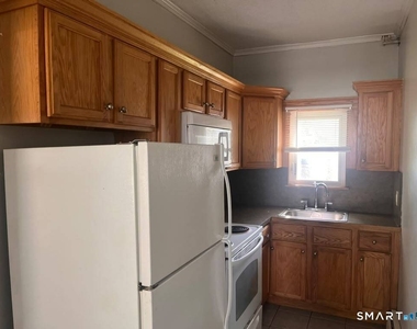 96 Burritt Street - Photo Thumbnail 2