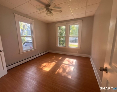 96 Burritt Street - Photo Thumbnail 12