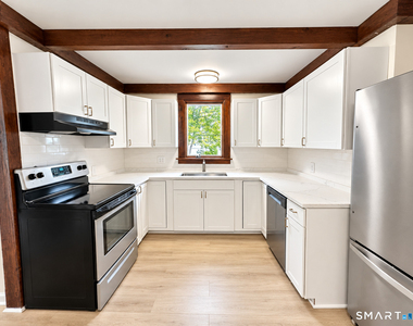 31 Mountain Street - Photo Thumbnail 1
