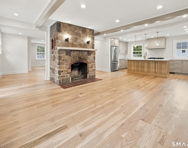 102 Newtown Turnpike - Photo Thumbnail 3