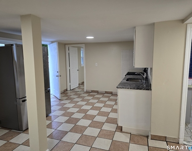 15 Lawlor Street - Photo Thumbnail 3