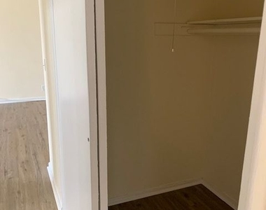 39 Glenbrook Road - Photo Thumbnail 5