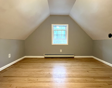 80 Hickory Street - Photo Thumbnail 7
