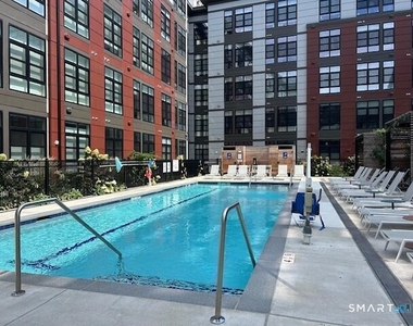 711 Summer Street - Photo Thumbnail 1
