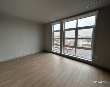 711 Summer Street - Photo Thumbnail 25
