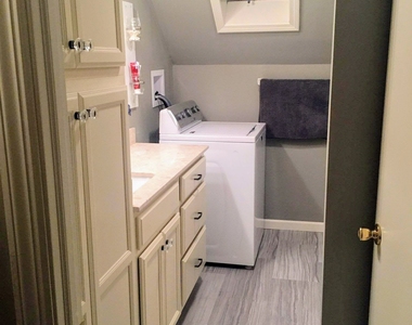 137 Kenney Street - Photo Thumbnail 6
