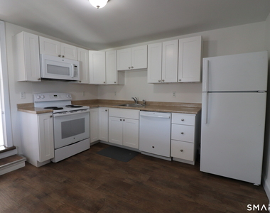 374 Main Street - Photo Thumbnail 6