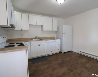 374 Main Street - Photo Thumbnail 7