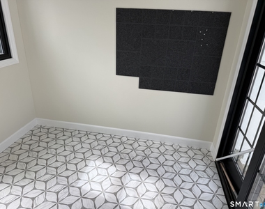 142 Rosedale Street - Photo Thumbnail 12
