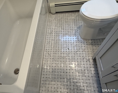 142 Rosedale Street - Photo Thumbnail 16