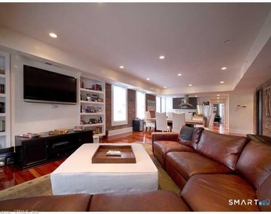 116 Crown Street - Photo Thumbnail 4
