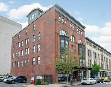 116 Crown Street - Photo Thumbnail 17