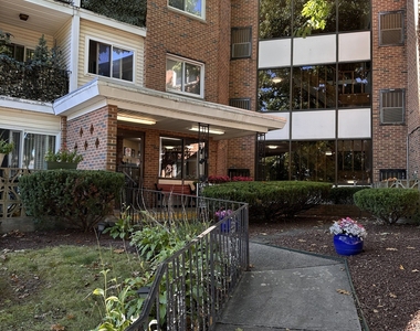 126 Biruta Street - Photo Thumbnail 1