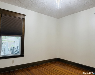 17 Cottage Street - Photo Thumbnail 8