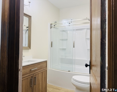 17 Cottage Street - Photo Thumbnail 13
