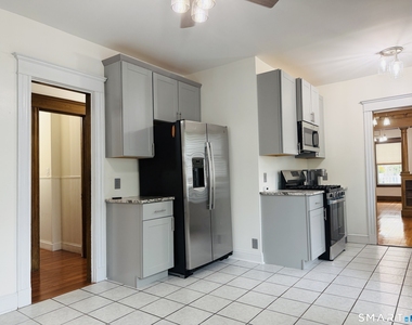 17 Cottage Street - Photo Thumbnail 14