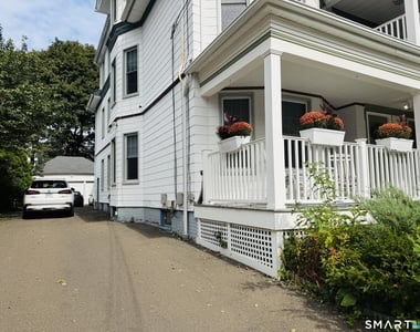 17 Cottage Street - Photo Thumbnail 2