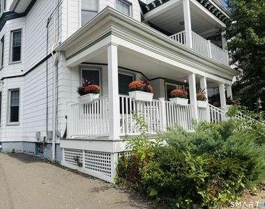 17 Cottage Street - Photo Thumbnail 3
