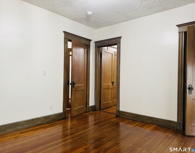 17 Cottage Street - Photo Thumbnail 7