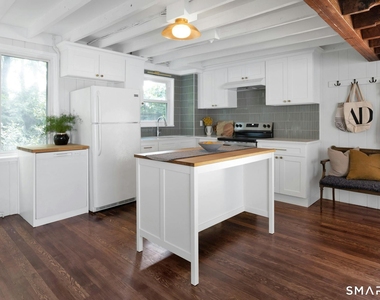 180 Ponus Avenue - Photo Thumbnail 5