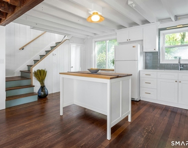 180 Ponus Avenue - Photo Thumbnail 9