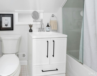 180 Ponus Avenue - Photo Thumbnail 15