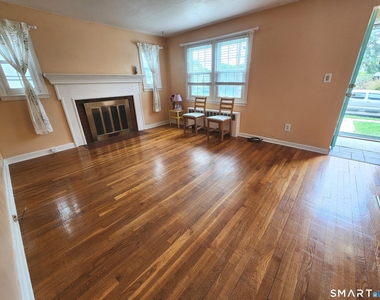 20 Victoria Road - Photo Thumbnail 5