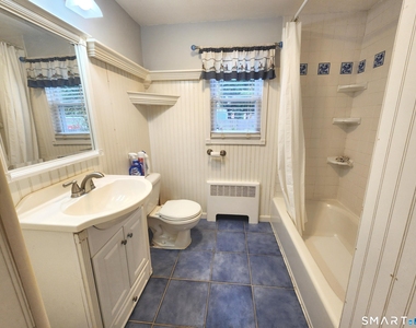 20 Victoria Road - Photo Thumbnail 8