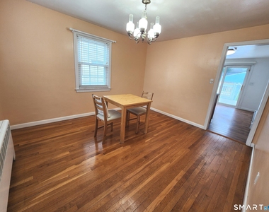 20 Victoria Road - Photo Thumbnail 11