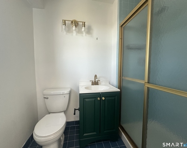 44 Strawberry Hill Avenue - Photo Thumbnail 10