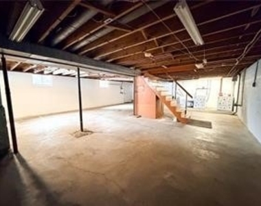 6 Logan Ave - Photo Thumbnail 18