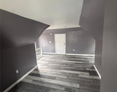 1385 5th Ave - Photo Thumbnail 19