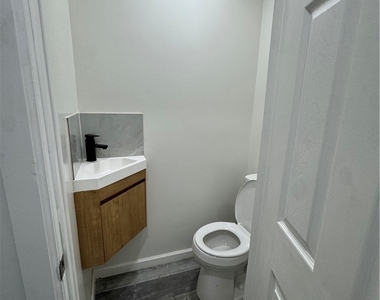 1385 5th Ave - Photo Thumbnail 12