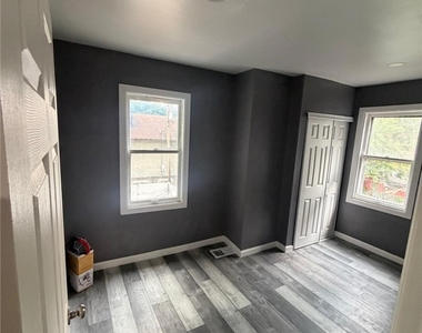 1385 5th Ave - Photo Thumbnail 17