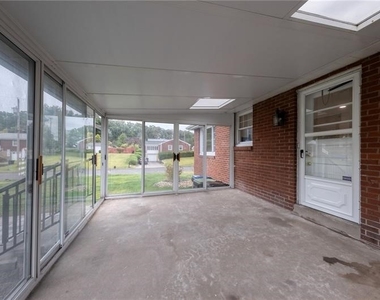 719 Cumberland Rd - Photo Thumbnail 2