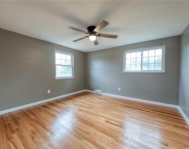 719 Cumberland Rd - Photo Thumbnail 17