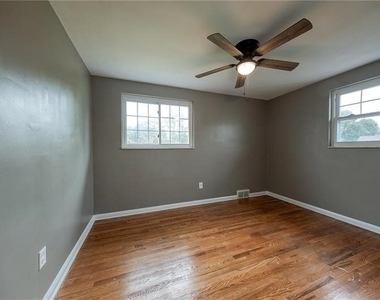 719 Cumberland Rd - Photo Thumbnail 19