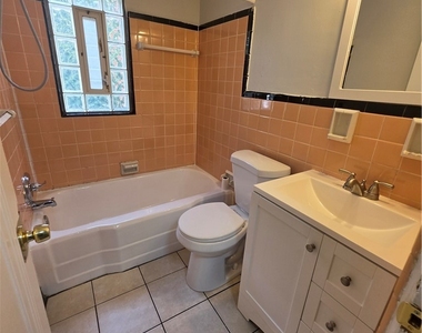 370 Anawanda Ave - Photo Thumbnail 12