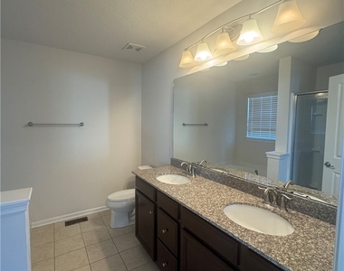 1906 Pointe View Drive - Photo Thumbnail 12
