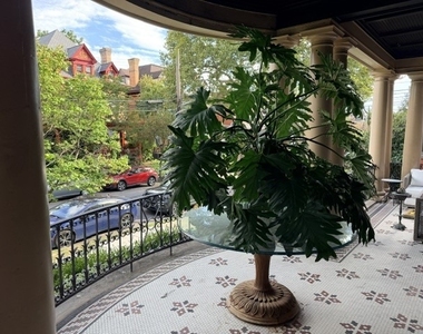 134 S Fairmount St - Photo Thumbnail 2