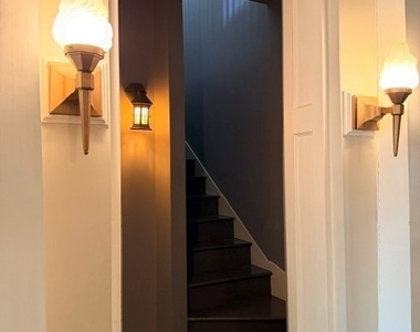 134 S Fairmount St - Photo Thumbnail 31