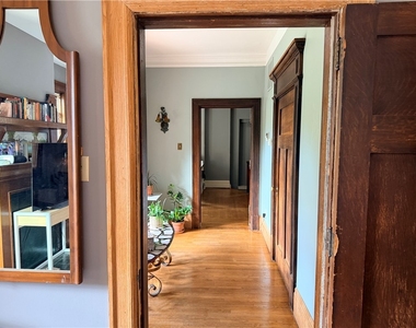 134 S Fairmount St - Photo Thumbnail 37