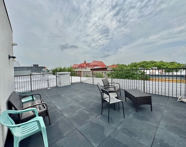 228 Kingsland Avenue - Photo Thumbnail 6