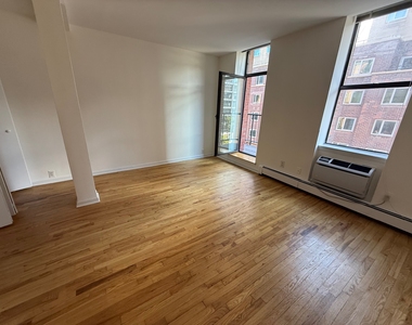 201 East 12th Street - Photo Thumbnail 1
