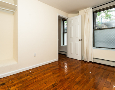 73 Pineapple St - Photo Thumbnail 14