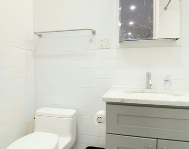 115 Carlton Ave - Photo Thumbnail 6